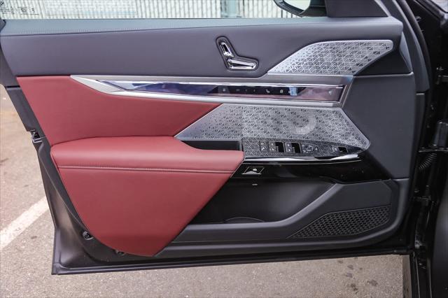new 2025 BMW 750e car, priced at $122,605