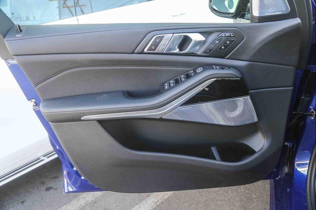new 2026 BMW ALPINA XB7 car, priced at $167,475