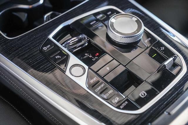 new 2026 BMW X7 car, priced at $94,625