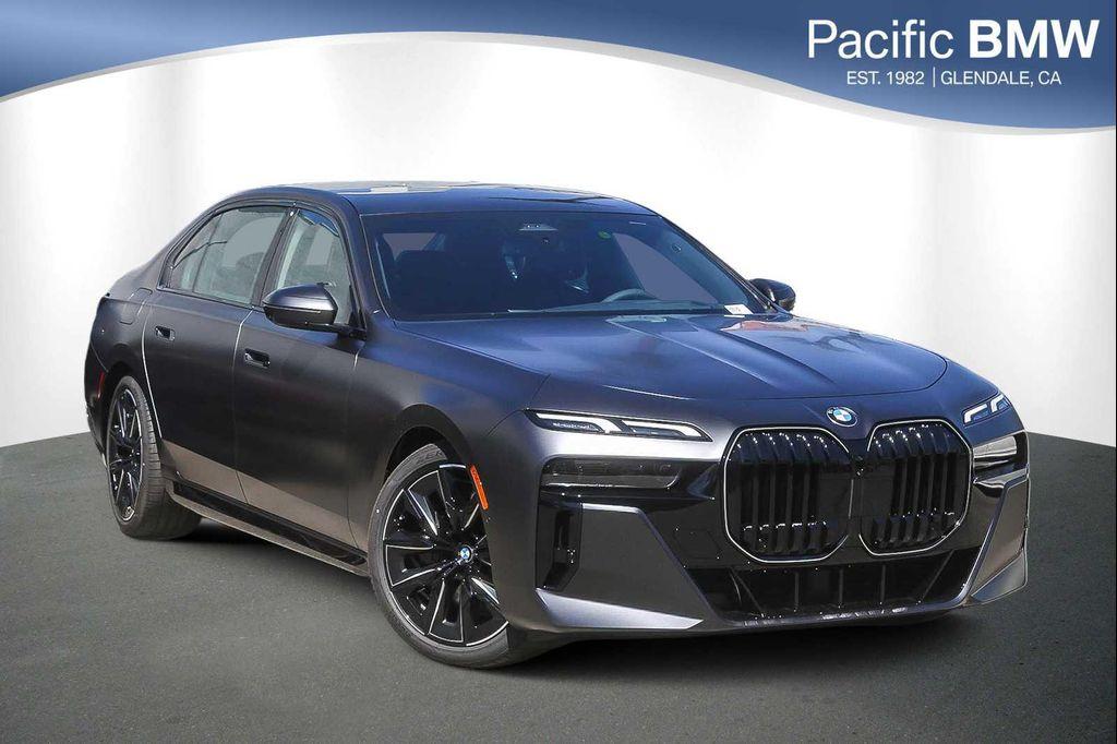 new 2025 BMW 760 car, priced at $137,425