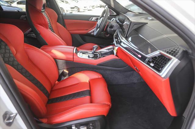 new 2025 BMW X6 M car, priced at $142,065