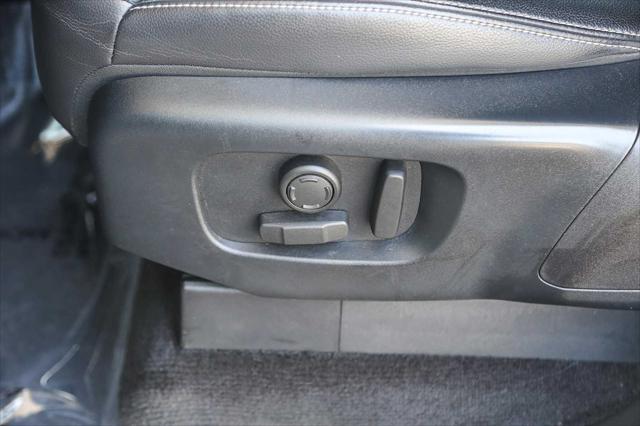 used 2021 Land Rover Discovery car, priced at $32,771