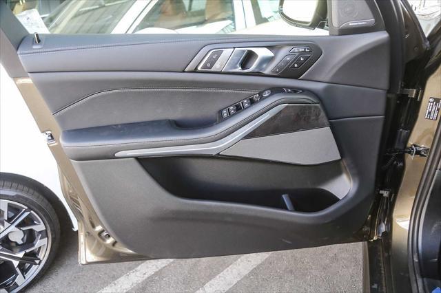 new 2026 BMW ALPINA XB7 car, priced at $157,725