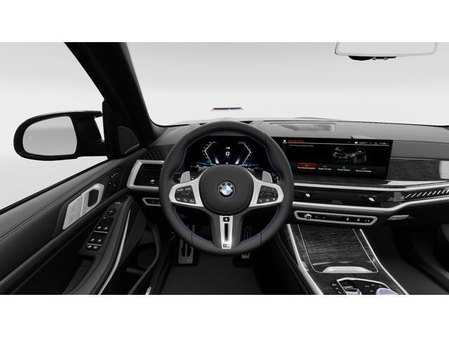 new 2026 BMW X7 car, priced at $115,625