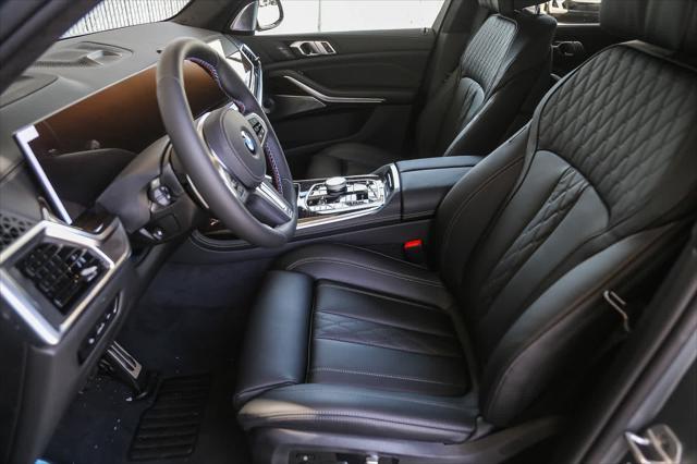new 2026 BMW X7 car, priced at $124,675