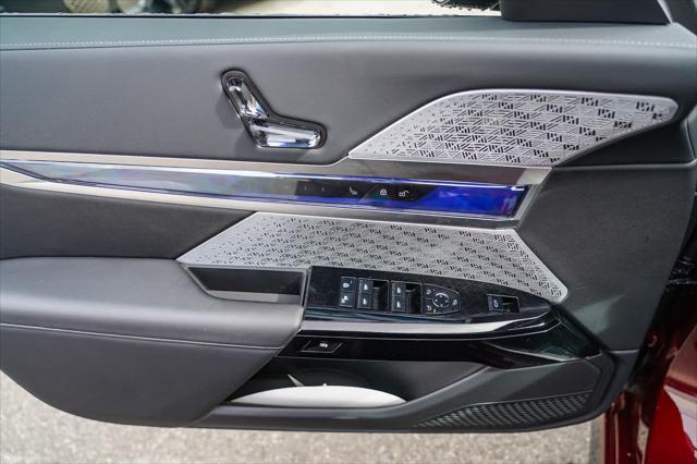 used 2024 BMW i7 car, priced at $106,642