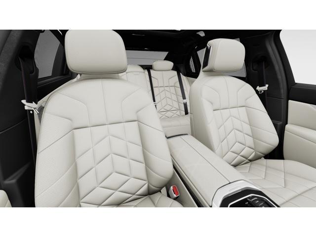 new 2025 BMW 760 car, priced at $142,975