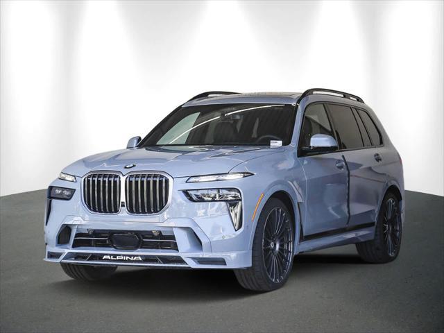new 2025 BMW X7 car, priced at $158,295