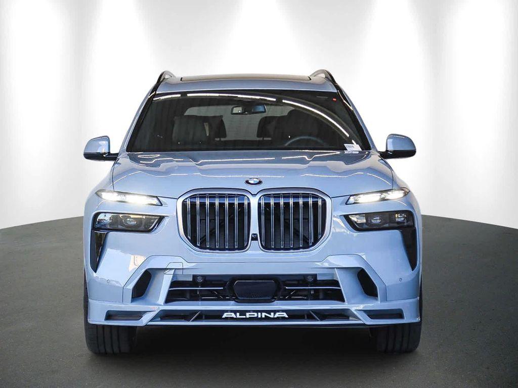 new 2025 BMW X7 car, priced at $159,145