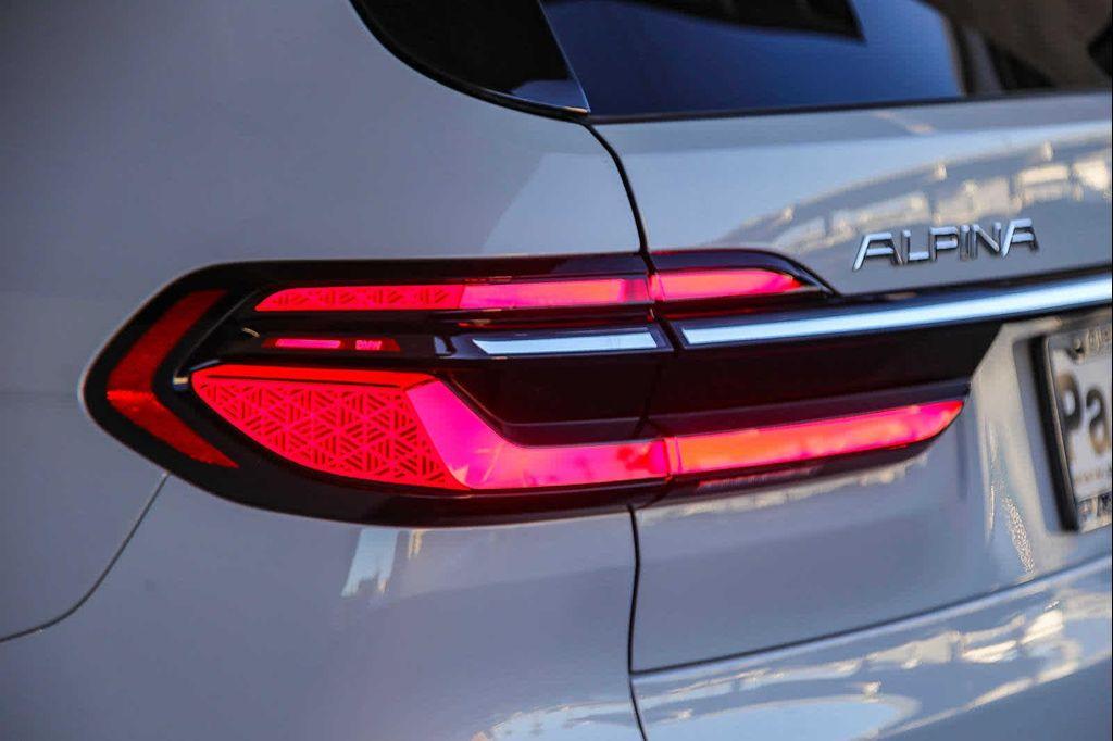 new 2025 BMW X7 car, priced at $159,145