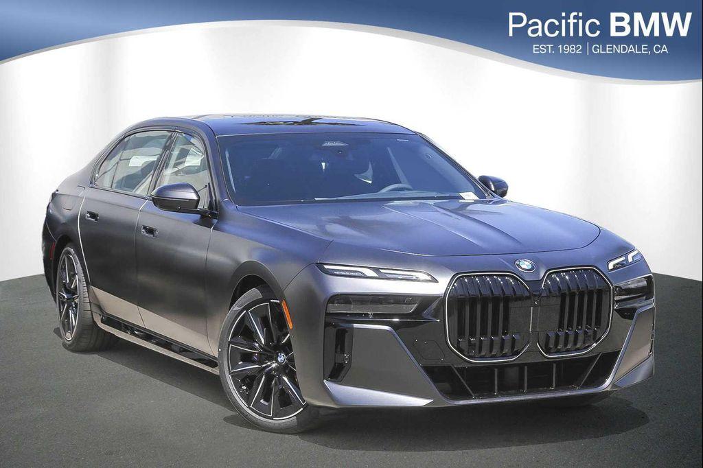new 2025 BMW 760 car, priced at $137,025