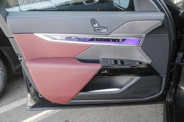 used 2025 BMW i7 car, priced at $104,425