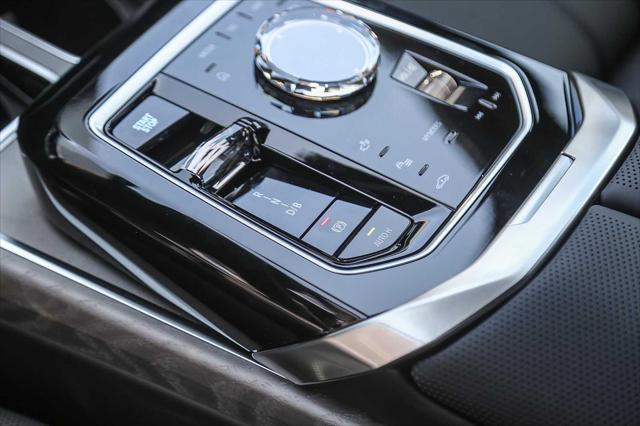 new 2025 BMW i7 car, priced at $114,825