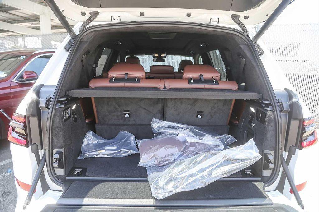new 2026 BMW X7 car, priced at $95,065