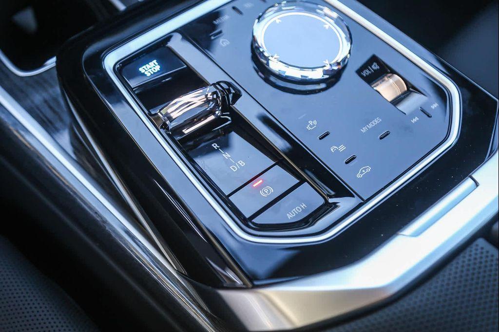new 2026 BMW i7 car, priced at $113,125