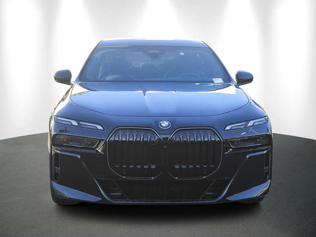 new 2026 BMW i7 car, priced at $114,925