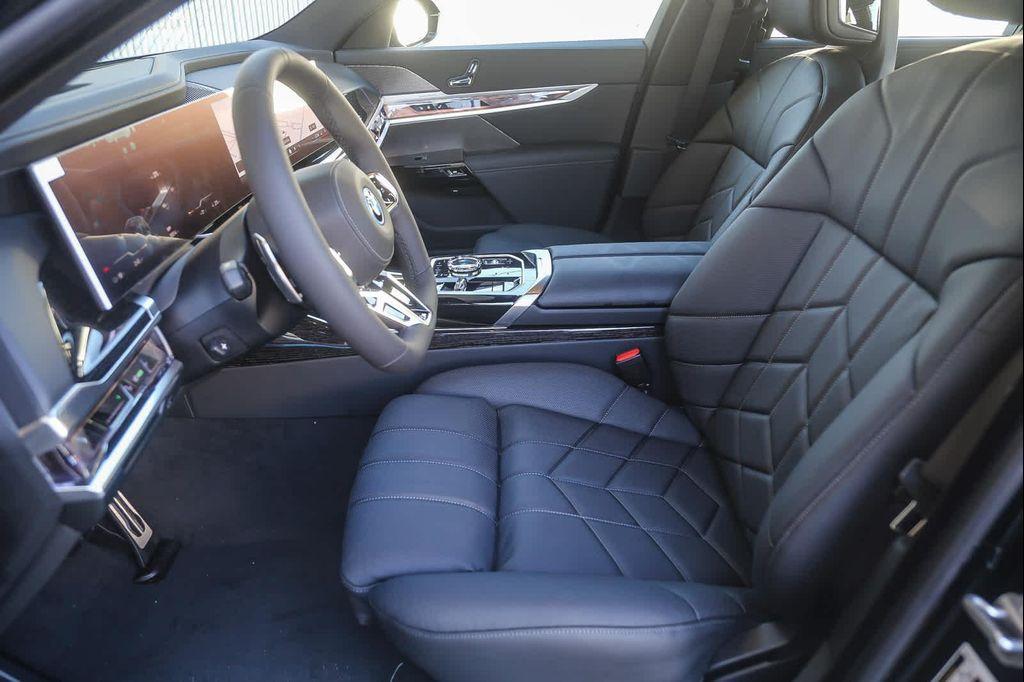 new 2026 BMW i7 car, priced at $114,925
