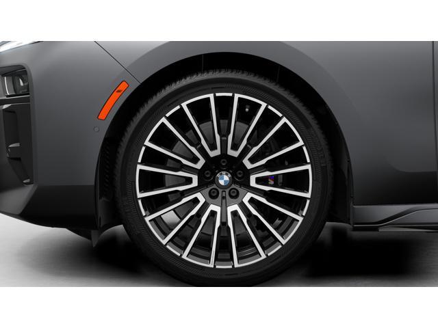 new 2025 BMW 760 car, priced at $141,925