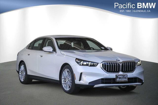 new 2024 BMW 540 car, priced at $67,295