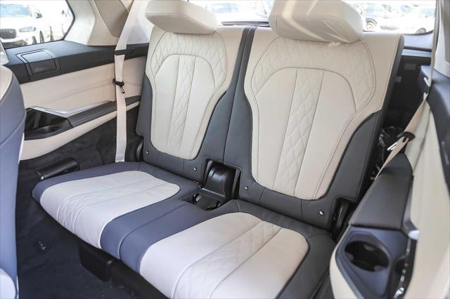 new 2026 BMW ALPINA XB7 car, priced at $163,475