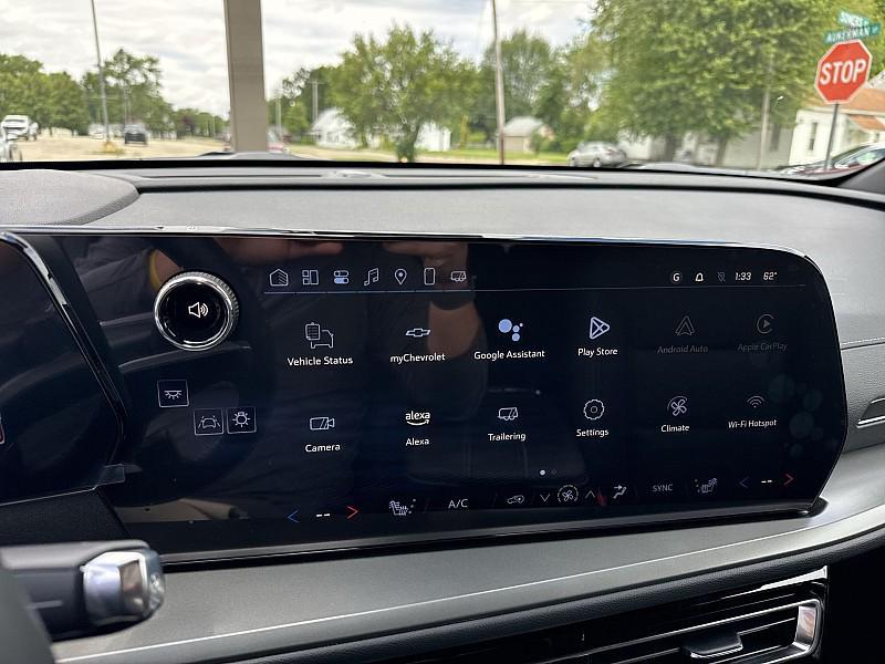 new 2025 Chevrolet Traverse car, priced at $43,865