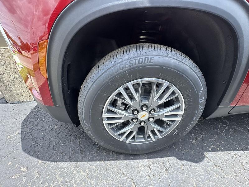 new 2025 Chevrolet Traverse car, priced at $43,865