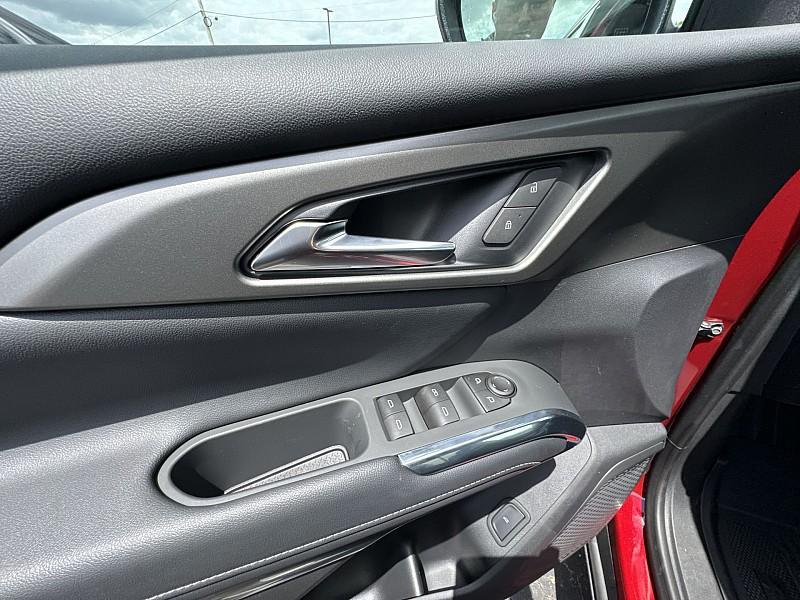 new 2025 Chevrolet Traverse car, priced at $43,865