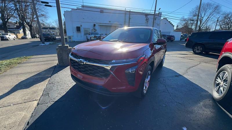 new 2026 Chevrolet Trax car, priced at $25,125