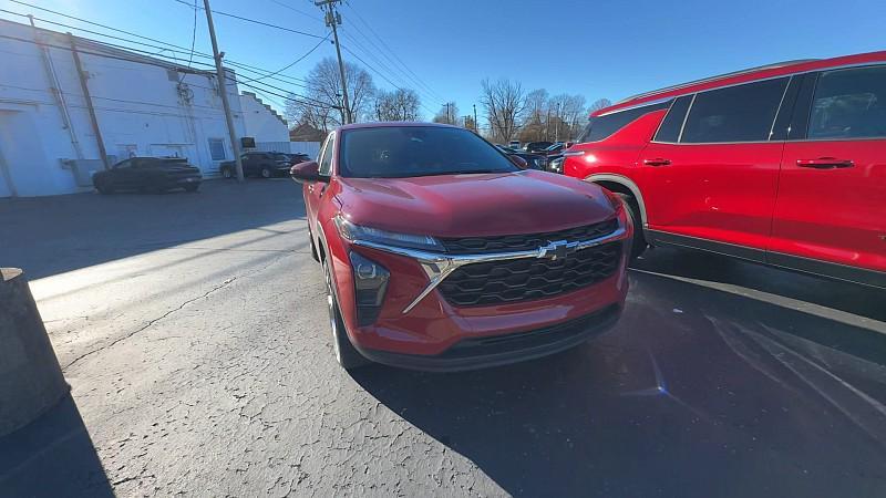 new 2026 Chevrolet Trax car, priced at $25,125