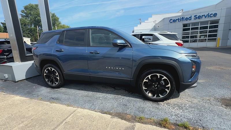 new 2026 Chevrolet Equinox car, priced at $35,010
