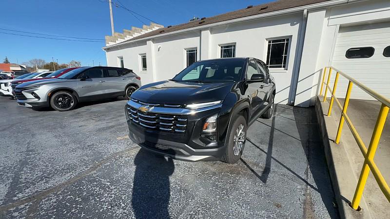 new 2026 Chevrolet Equinox car, priced at $33,815