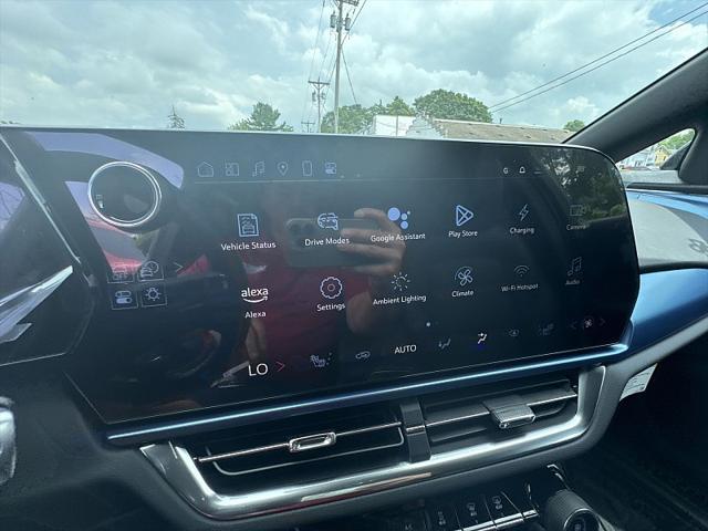 new 2025 Chevrolet Equinox EV car, priced at $44,760