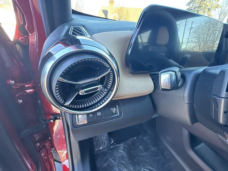 new 2025 Chevrolet Equinox car, priced at $37,595