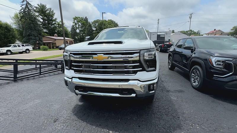 new 2025 Chevrolet Silverado 3500 car, priced at $87,690