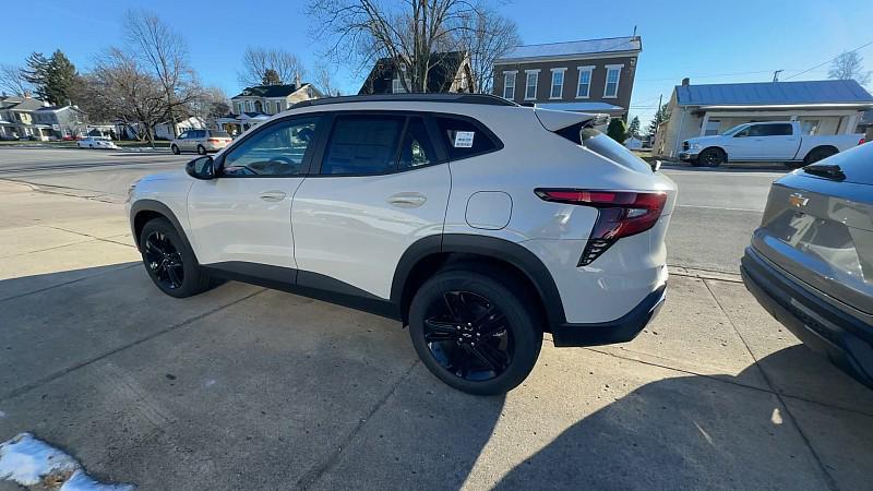 new 2026 Chevrolet Trax car, priced at $28,650