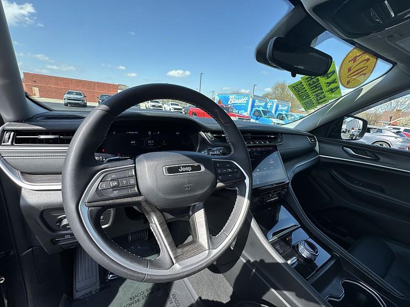 used 2024 Jeep Grand Cherokee car, priced at $39,988