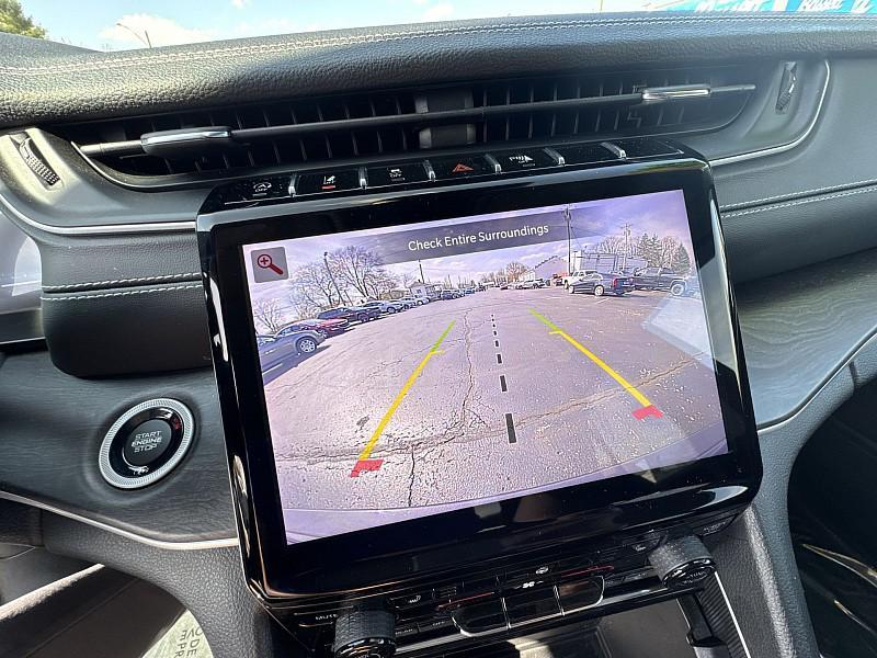 used 2024 Jeep Grand Cherokee car, priced at $39,988