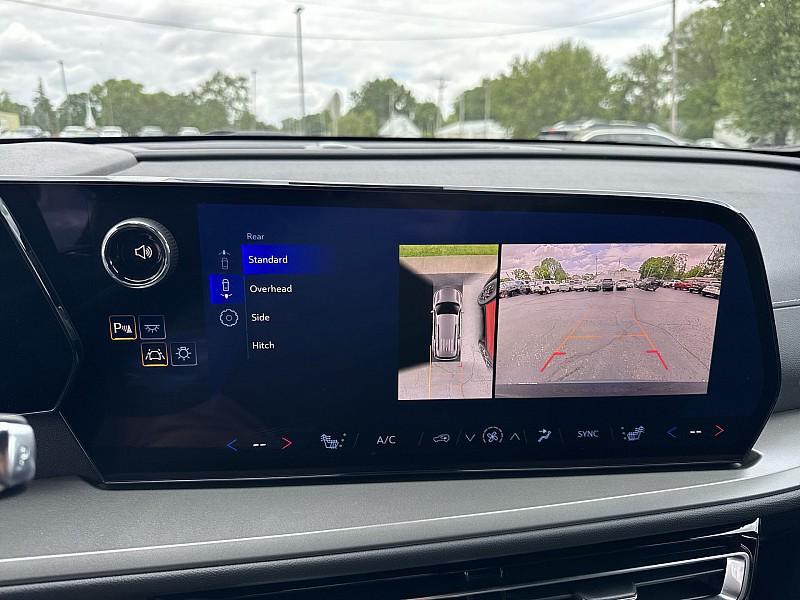 new 2025 Chevrolet Traverse car, priced at $45,244