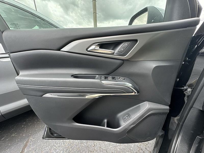 new 2025 Chevrolet Traverse car, priced at $45,244