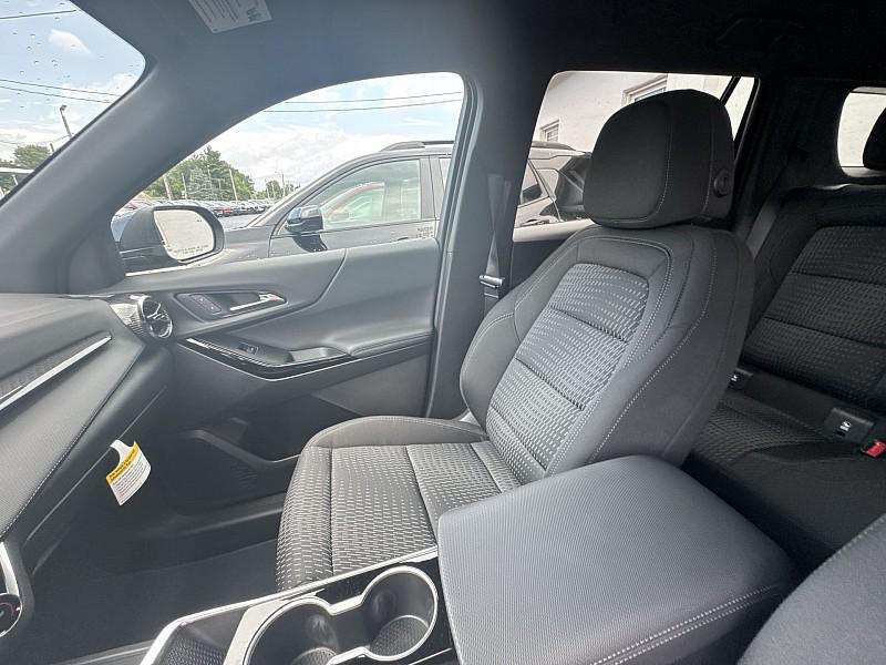 new 2026 Chevrolet Equinox car, priced at $31,040