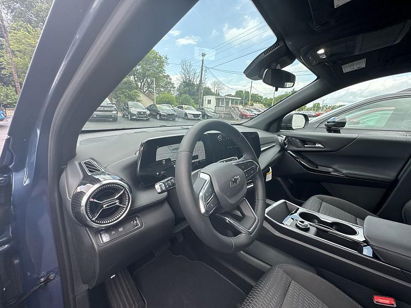 new 2026 Chevrolet Equinox car, priced at $31,040