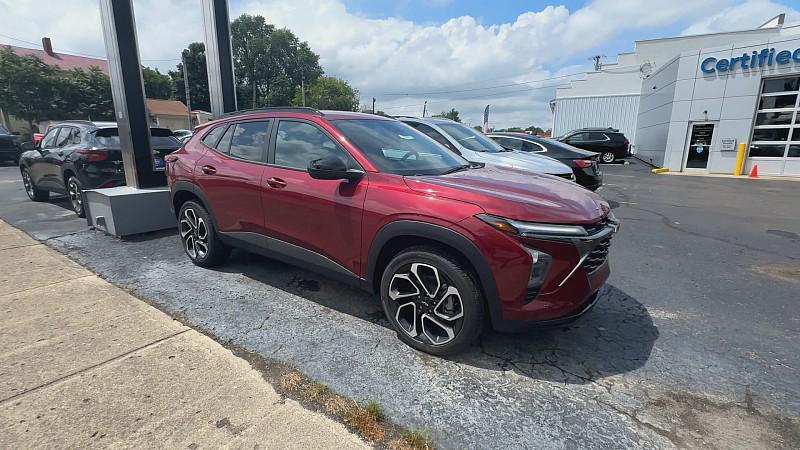 new 2025 Chevrolet Trax car, priced at $26,995