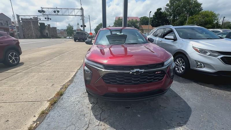 new 2025 Chevrolet Trax car, priced at $26,995
