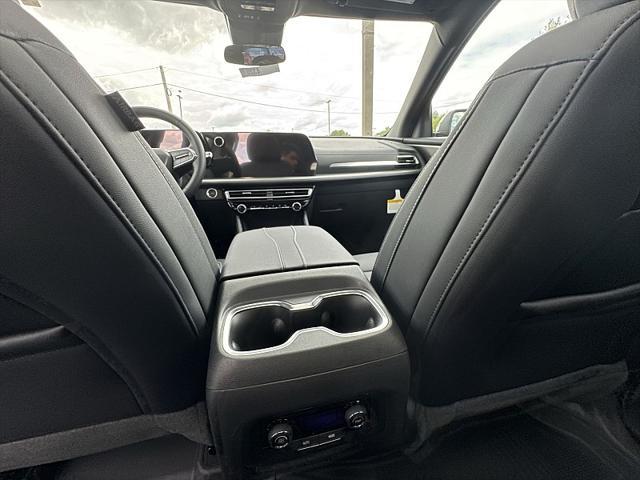 new 2025 Chevrolet Traverse car, priced at $46,295