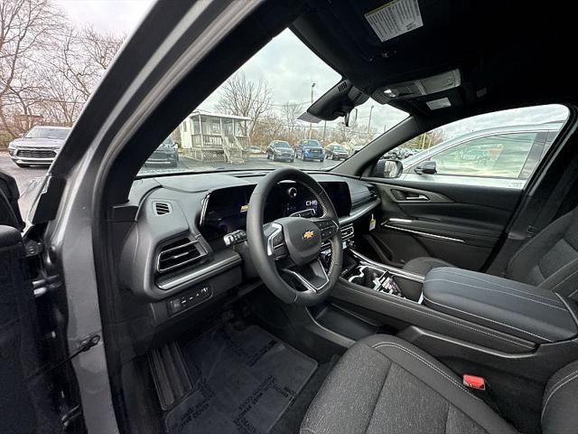 new 2025 Chevrolet Traverse car, priced at $44,495