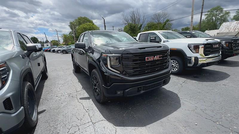new 2025 GMC Sierra 1500 car, priced at $54,990