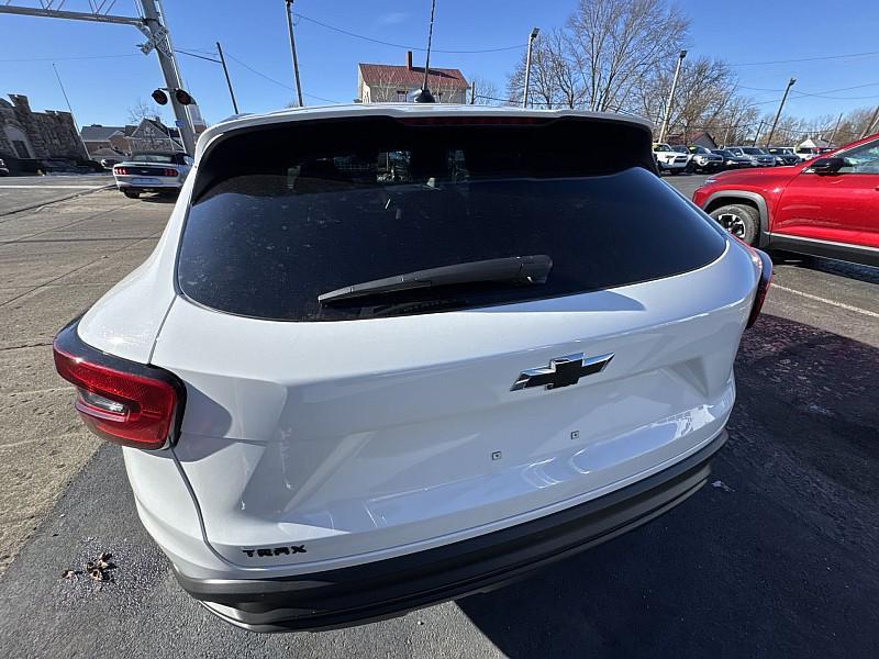 new 2026 Chevrolet Trax car, priced at $25,125