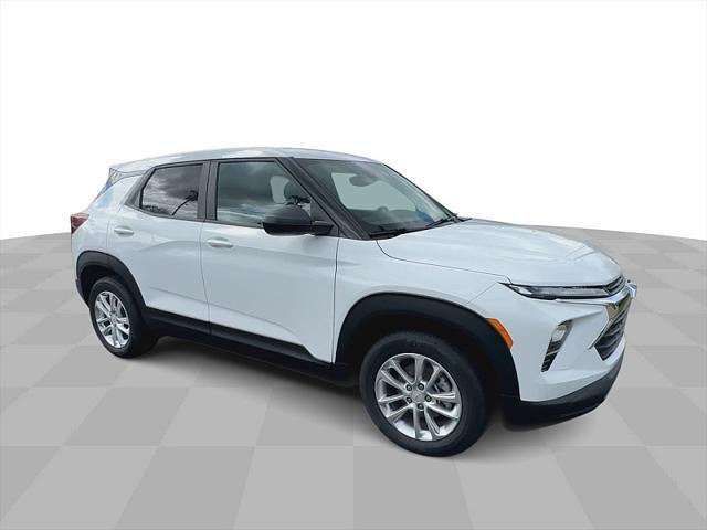new 2025 Chevrolet TrailBlazer car, priced at $26,180