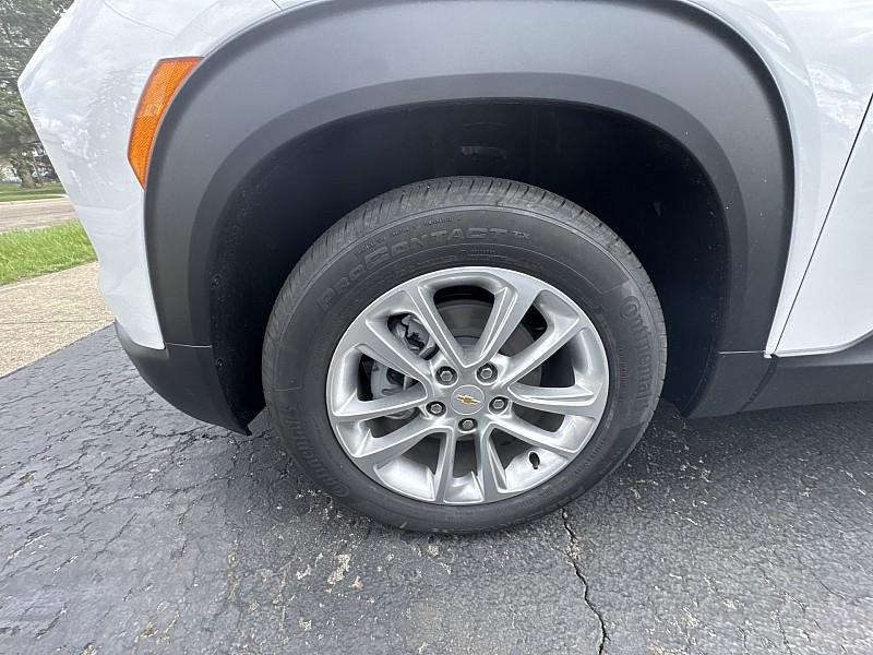 new 2025 Chevrolet TrailBlazer car, priced at $26,180