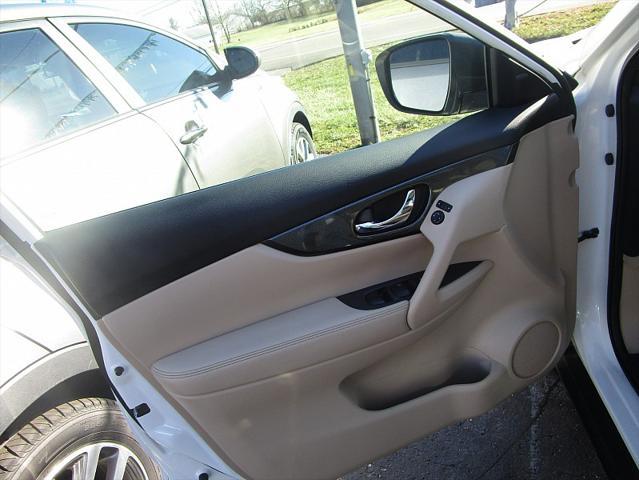 used 2016 Nissan Rogue car, priced at $14,988